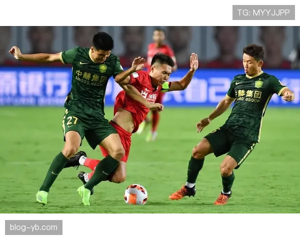 北京国安针对下轮对手演练战术重点提升防守硬度