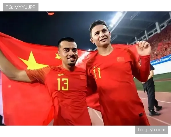 国足集训名单调整在即，边缘球员争夺最后入选名额